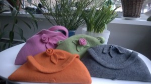 Baskerilaukkuja eri väreissä